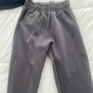 Alphalete joggers charcoal gray
